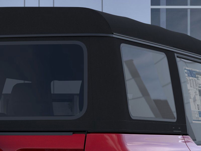 Ford Bronco Vehicle Full-screen Gallery Image 25