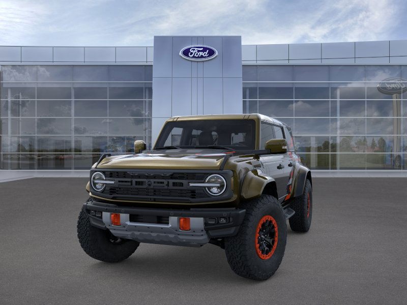 Ford Bronco Vehicle Full-screen Gallery Image 2