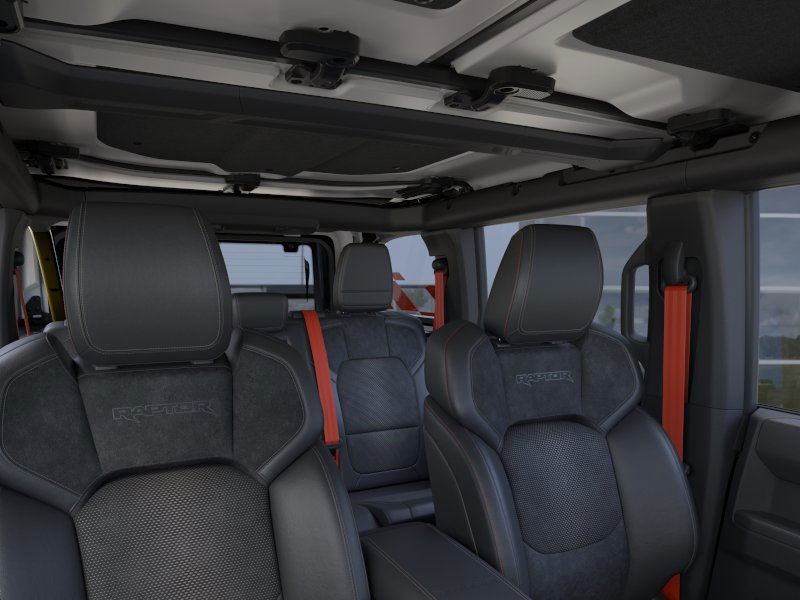 Ford Bronco Vehicle Full-screen Gallery Image 12