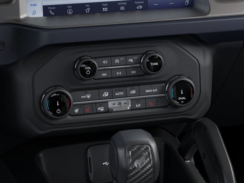 Ford Bronco Vehicle Full-screen Gallery Image 16