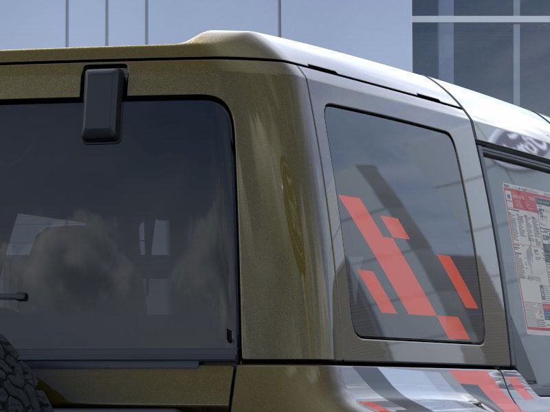 Ford Bronco Vehicle Full-screen Gallery Image 25