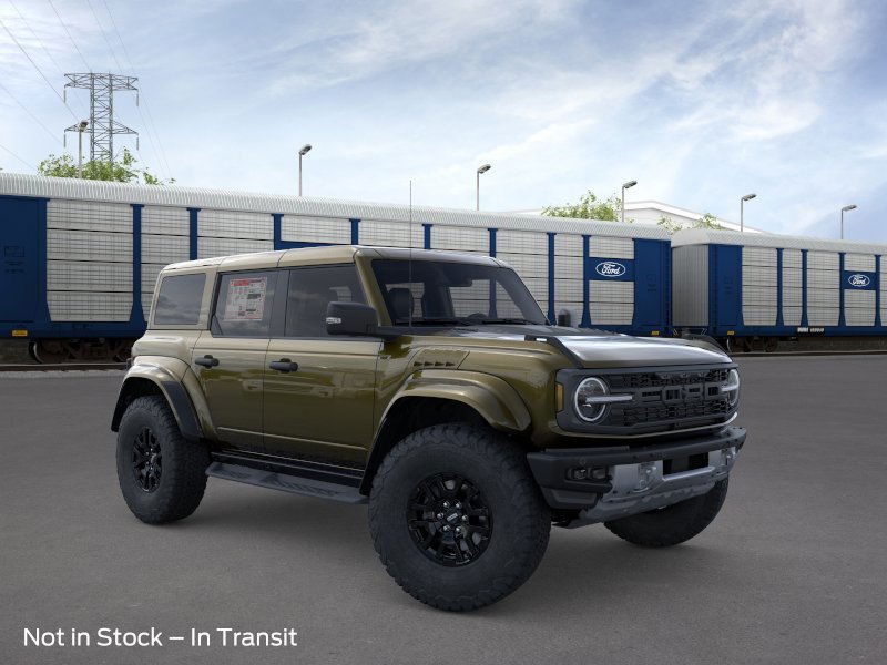 Ford Bronco Vehicle Full-screen Gallery Image 7
