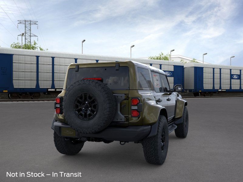 Ford Bronco Vehicle Full-screen Gallery Image 8