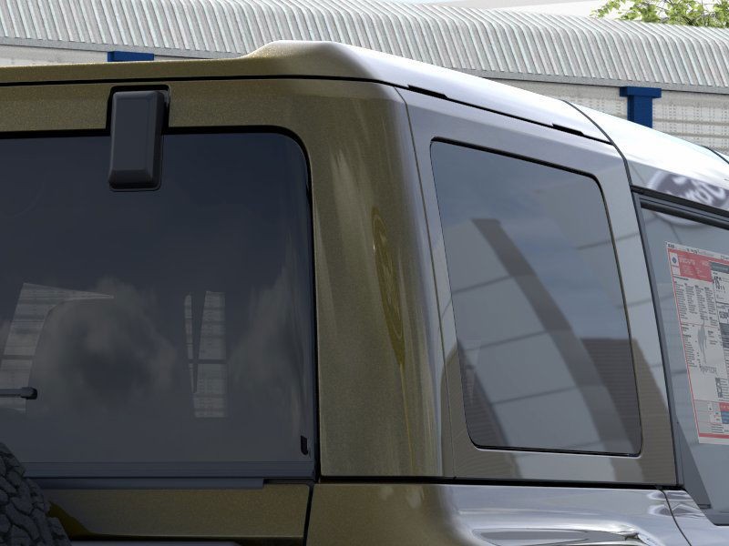 Ford Bronco Vehicle Full-screen Gallery Image 25