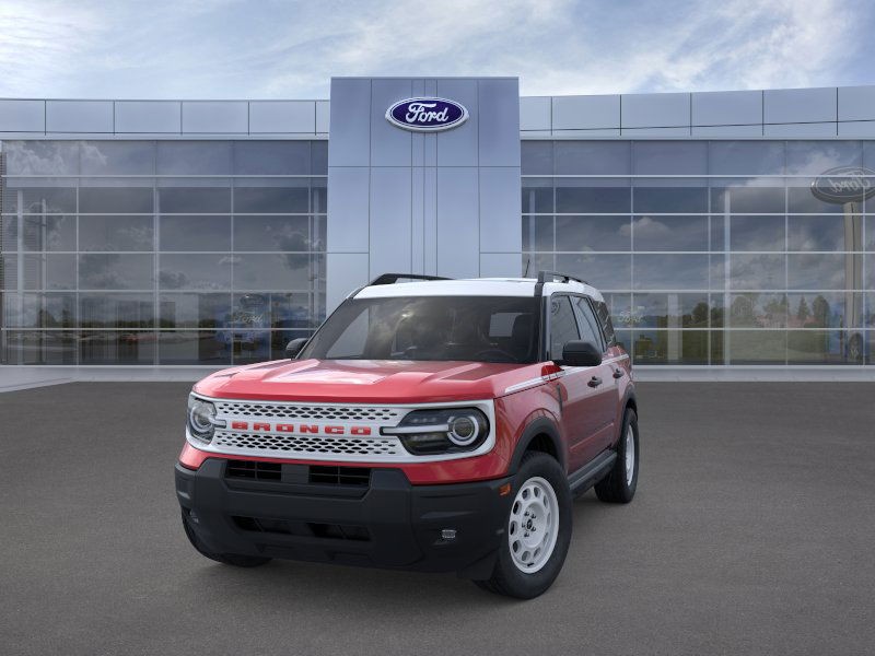 Ford Bronco Sport Vehicle Full-screen Gallery Image 2