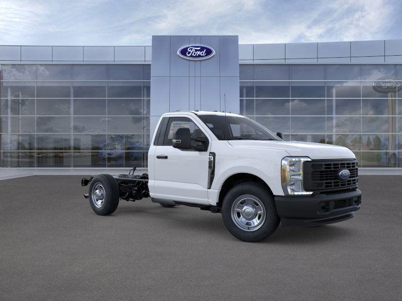 Ford F3E Vehicle Full-screen Gallery Image 7