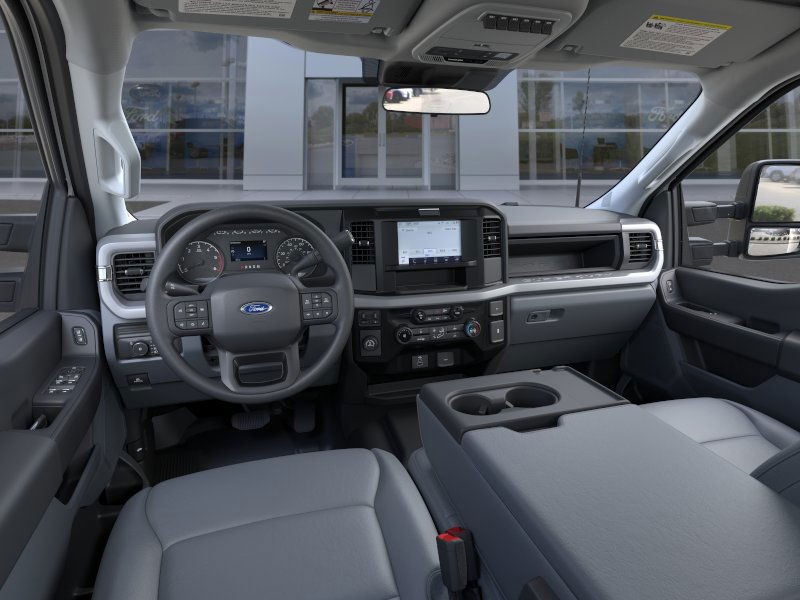 Ford X3E Vehicle Full-screen Gallery Image 9