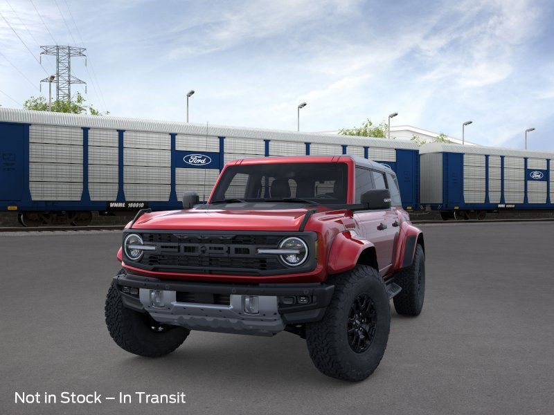 Ford Bronco Vehicle Full-screen Gallery Image 2