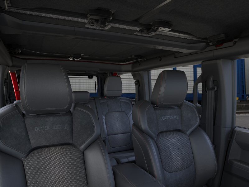 Ford Bronco Vehicle Full-screen Gallery Image 12