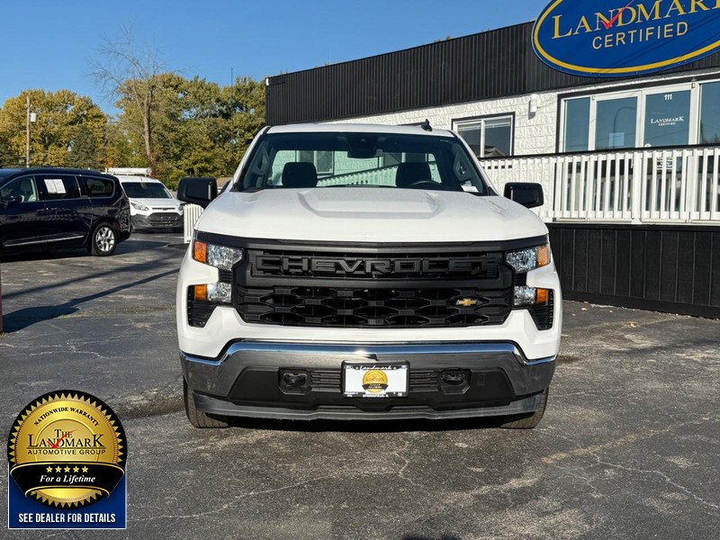 Chevrolet Silverado 1500 Vehicle Full-screen Gallery Image 4