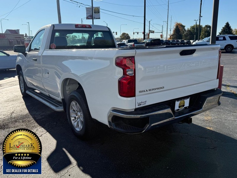 Chevrolet Silverado 1500 Vehicle Full-screen Gallery Image 6