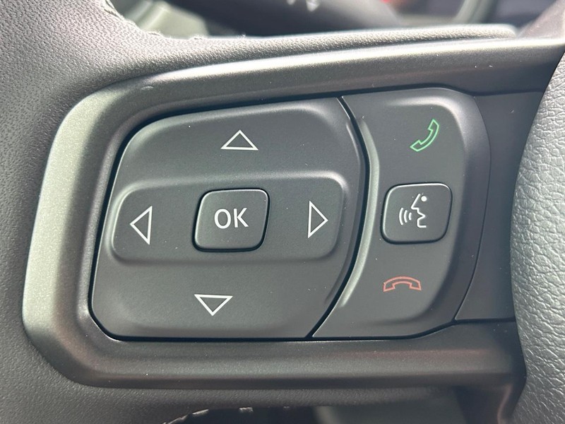 Jeep Wrangler Vehicle Full-screen Gallery Image 8