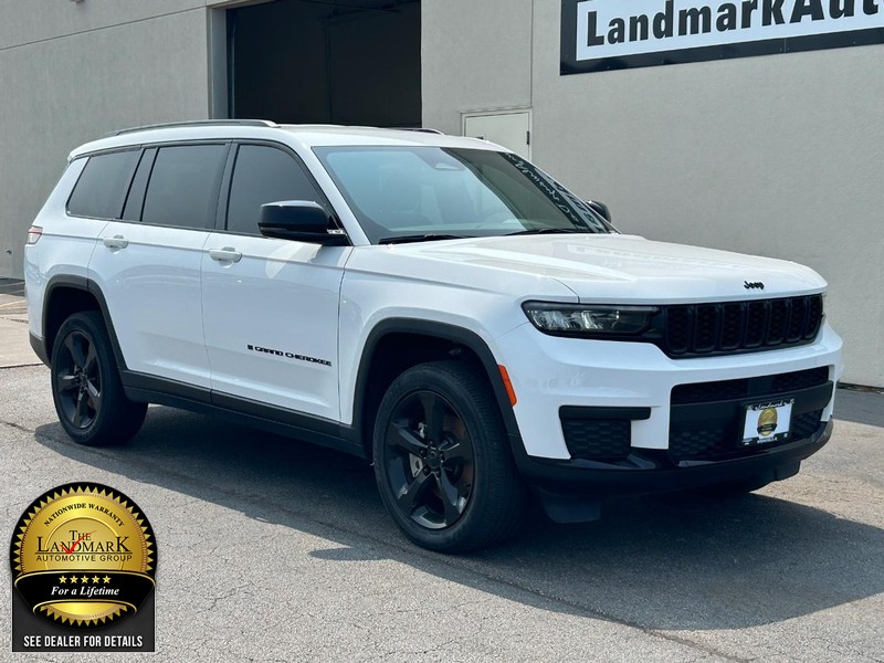 Jeep Grand Cherokee L Vehicle Full-screen Gallery Image 2