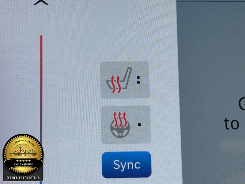 Chrysler Pacifica Vehicle Full-screen Gallery Image 14