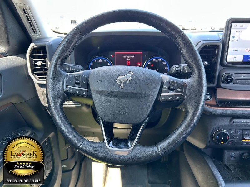 Ford Bronco Sport Vehicle Full-screen Gallery Image 17