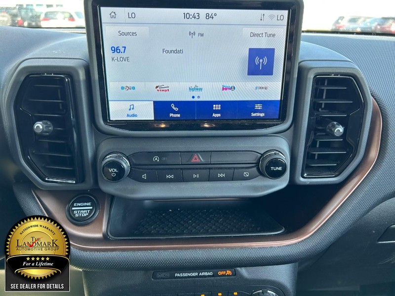 Ford Bronco Sport Vehicle Full-screen Gallery Image 18