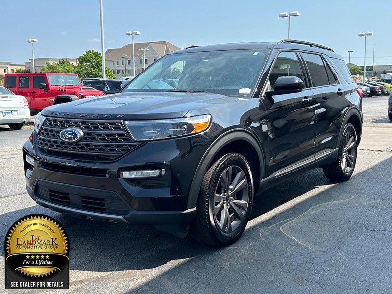 Ford Explorer Vehicle Full-screen Gallery Image 5