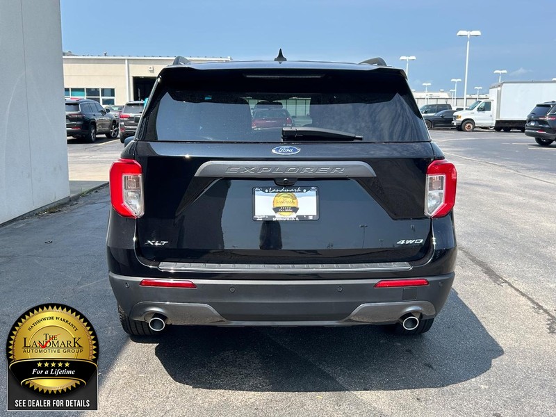 Ford Explorer Vehicle Full-screen Gallery Image 7