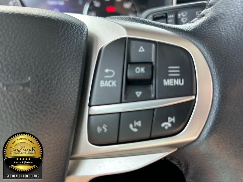 Ford Explorer Vehicle Full-screen Gallery Image 11