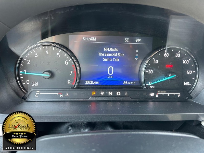 Ford Explorer Vehicle Full-screen Gallery Image 12