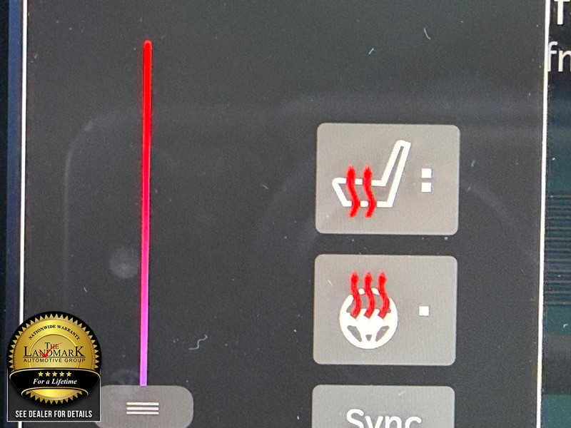 Chrysler Pacifica Vehicle Full-screen Gallery Image 14