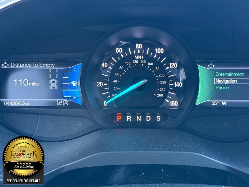 Ford Edge Vehicle Full-screen Gallery Image 12