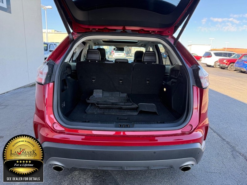 Ford Edge Vehicle Full-screen Gallery Image 20