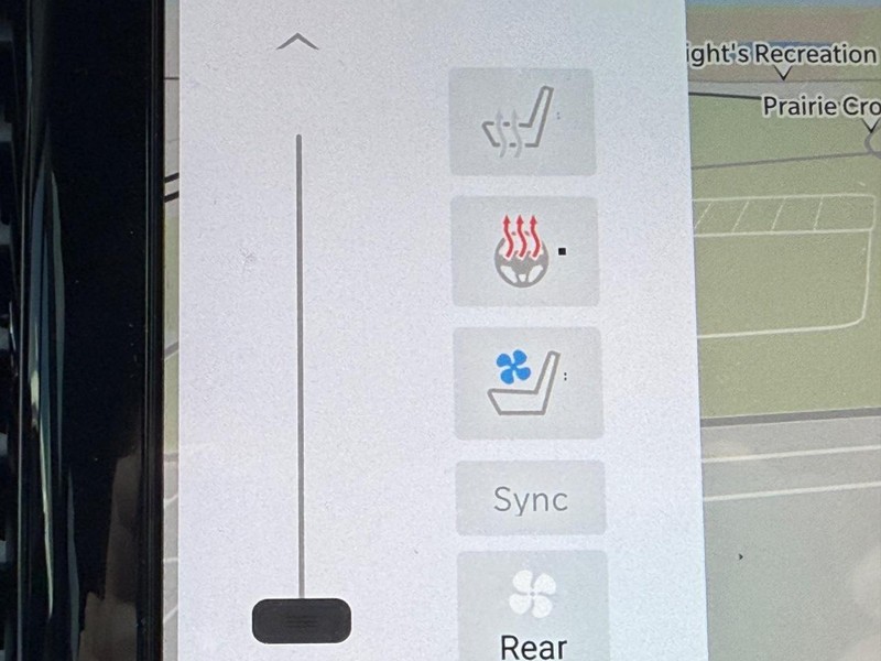 Chrysler Pacifica Vehicle Full-screen Gallery Image 9