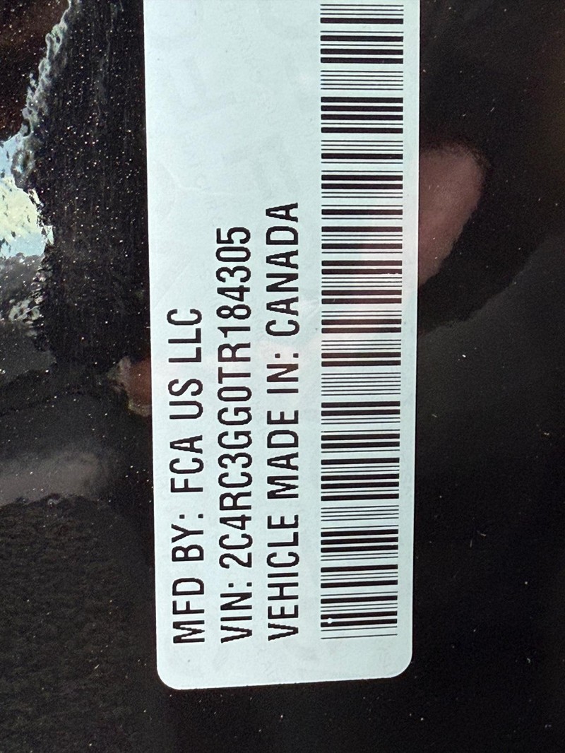 Chrysler Pacifica Vehicle Full-screen Gallery Image 20