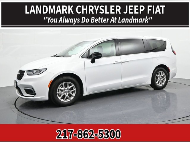 Chrysler Pacifica Touring L - Springfield IL