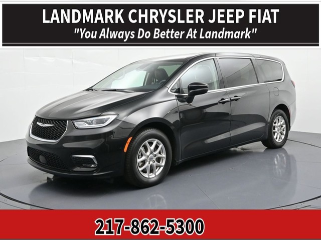 Chrysler Pacifica Touring L - Springfield IL