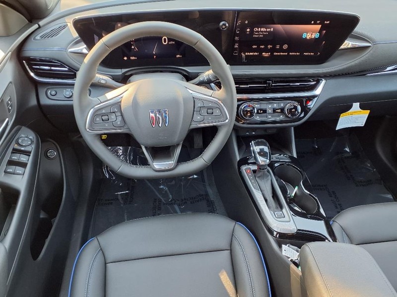 Buick Envista Vehicle Full-screen Gallery Image 5