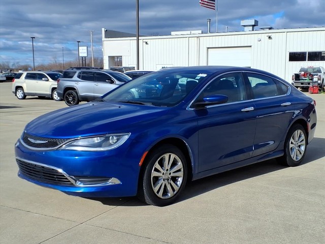 Taylorville IL 2016 Chrysler 200 more details - chrysler 200