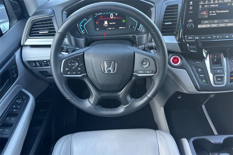 Honda Odyssey Vehicle Full-screen Gallery Image 13