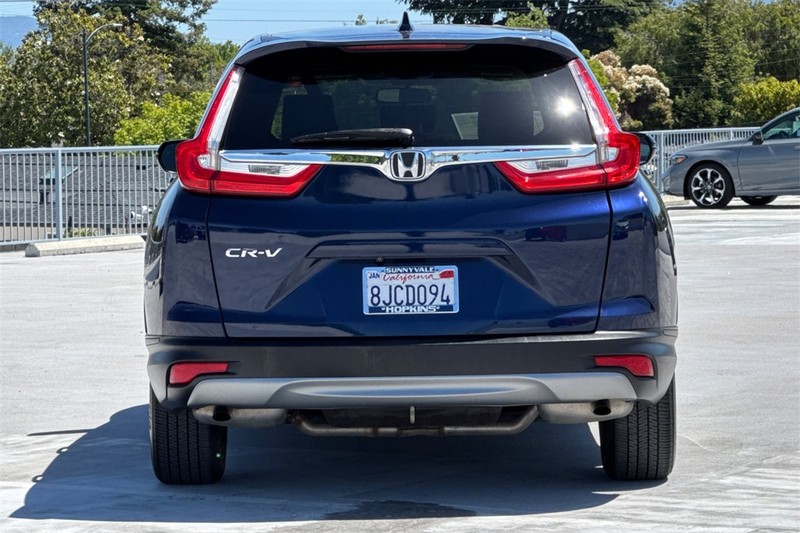 Honda CR-V Vehicle Full-screen Gallery Image 04