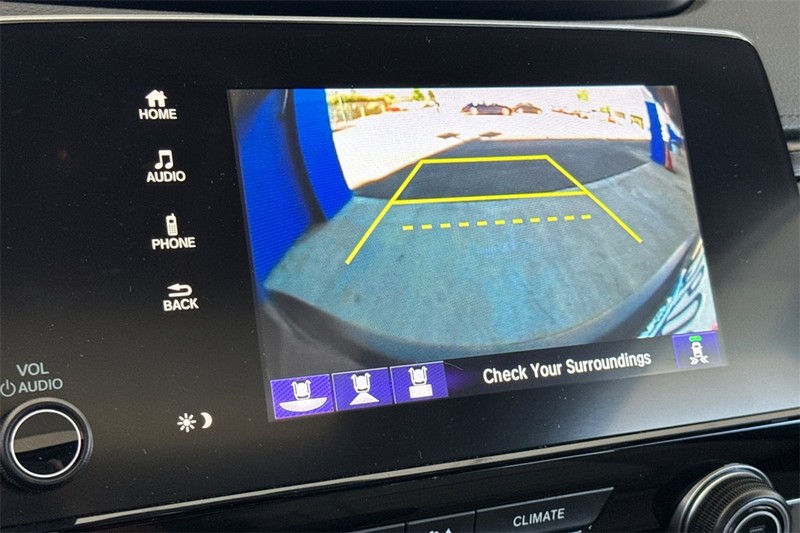 Honda CR-V Vehicle Full-screen Gallery Image 18