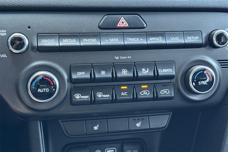 Kia Sportage Vehicle Full-screen Gallery Image 19