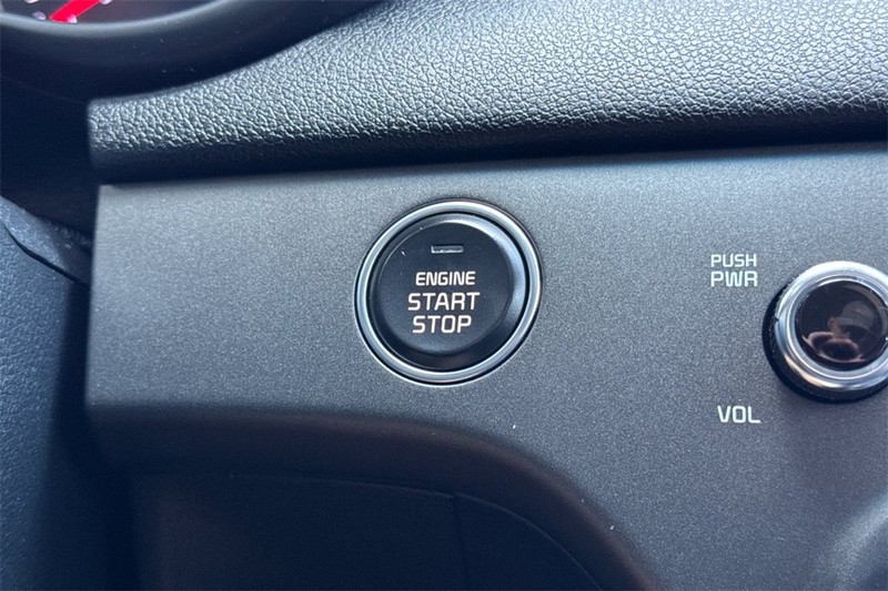 Kia Sportage Vehicle Full-screen Gallery Image 21