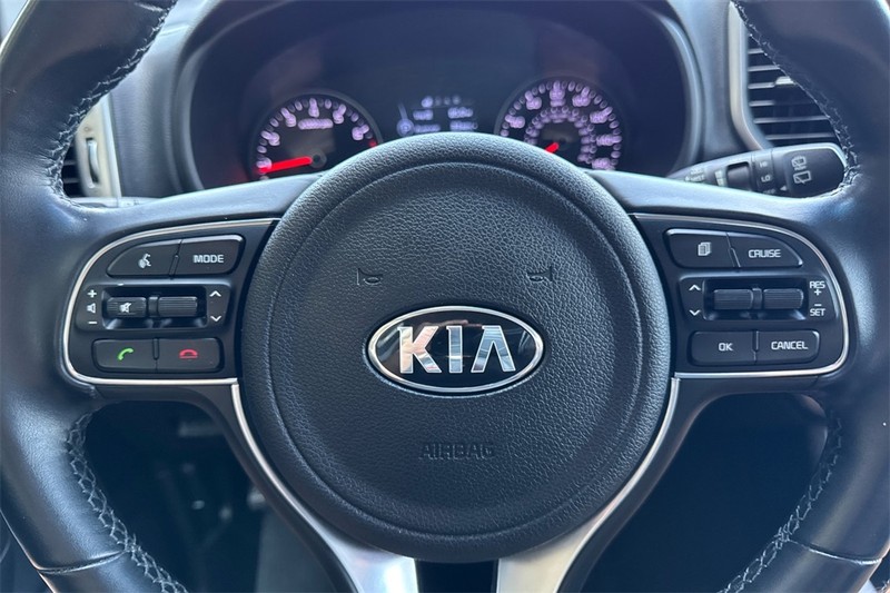 Kia Sportage Vehicle Full-screen Gallery Image 22