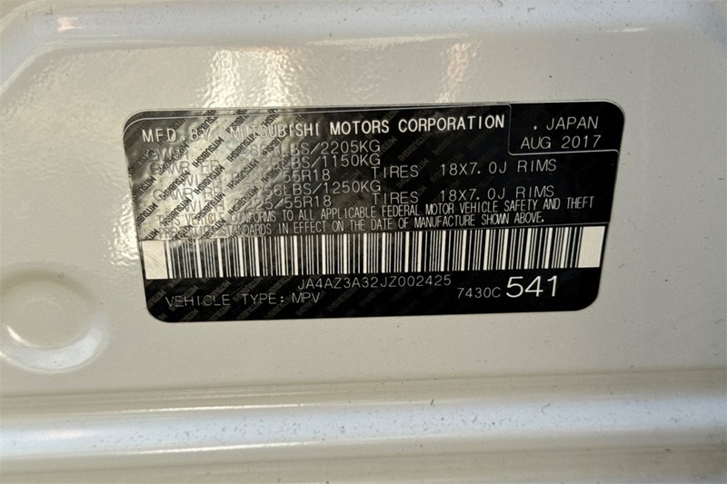 Mitsubishi Outlander Vehicle Full-screen Gallery Image 29