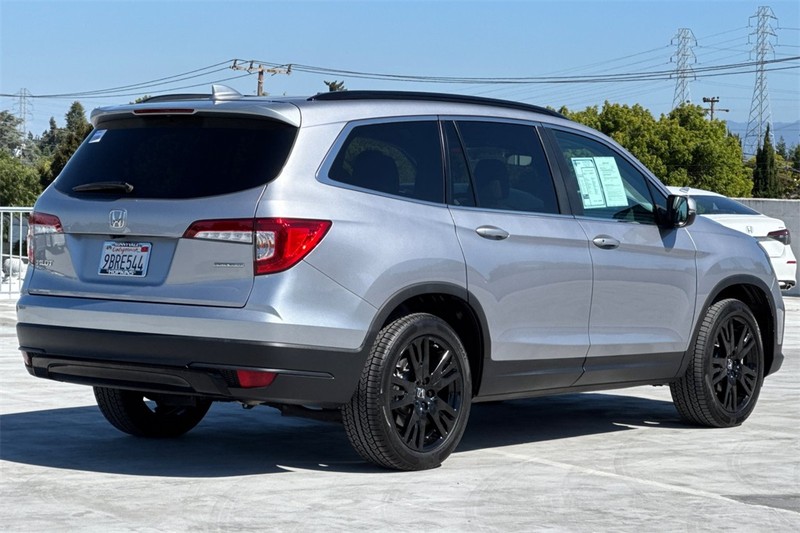 Honda Pilot Vehicle Full-screen Gallery Image 03