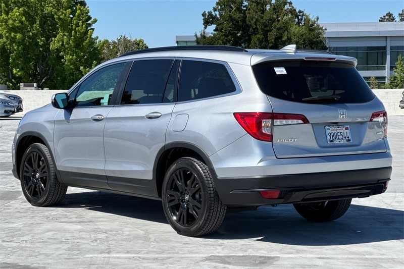 Honda Pilot Vehicle Full-screen Gallery Image 05