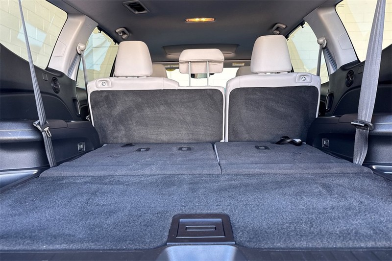 Honda Pilot Vehicle Full-screen Gallery Image 14