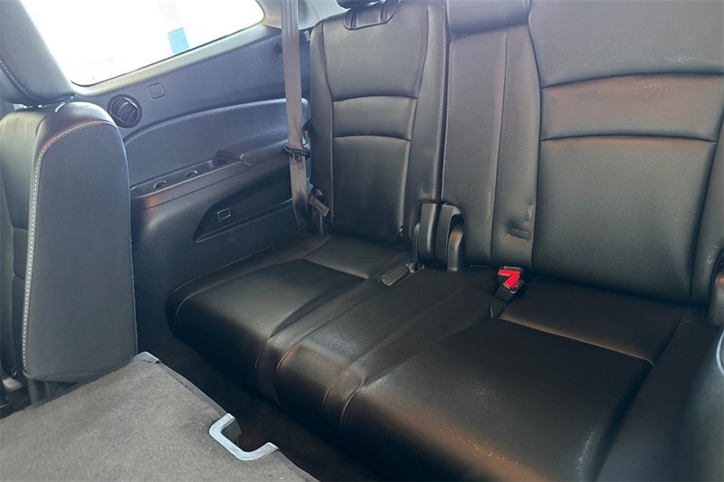 Honda Pilot Vehicle Full-screen Gallery Image 14