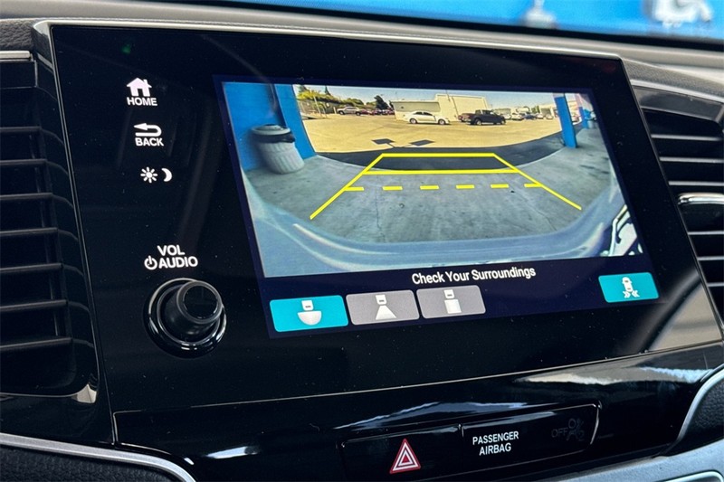 Honda Pilot Vehicle Full-screen Gallery Image 19