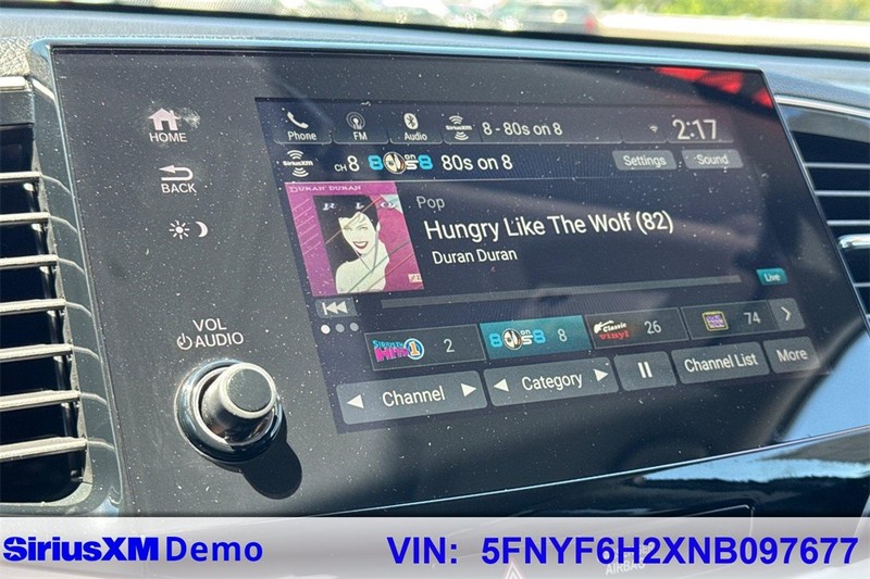 Honda Pilot Vehicle Full-screen Gallery Image 28