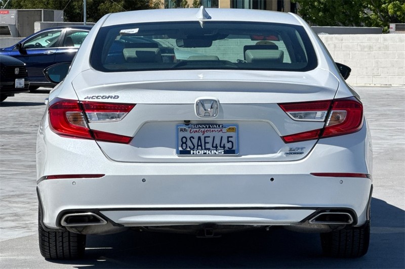 Honda Accord Sedan Vehicle Full-screen Gallery Image 04