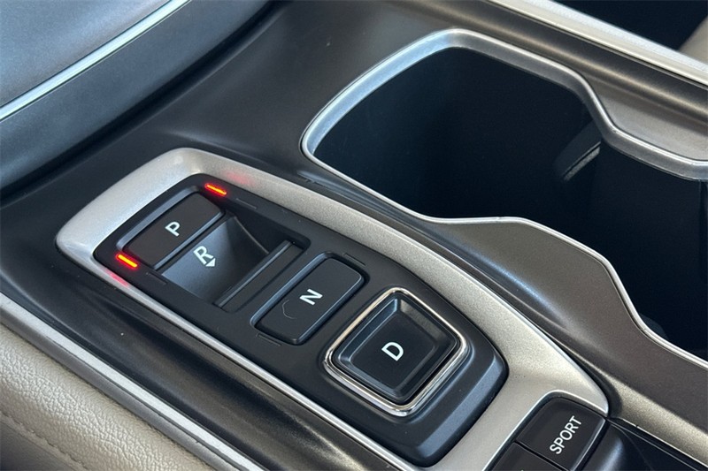 Honda Accord Sedan Vehicle Full-screen Gallery Image 20