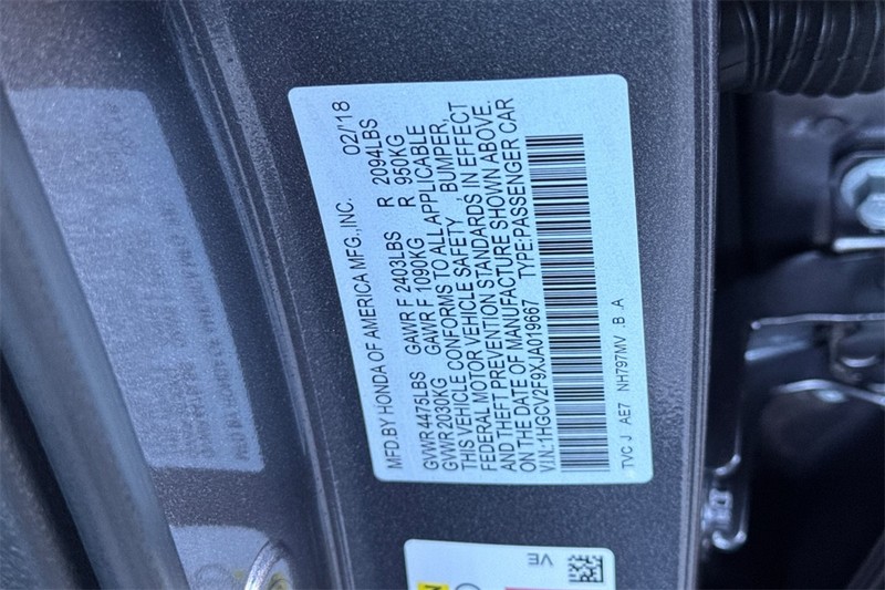 Honda Accord Sedan Vehicle Full-screen Gallery Image 27