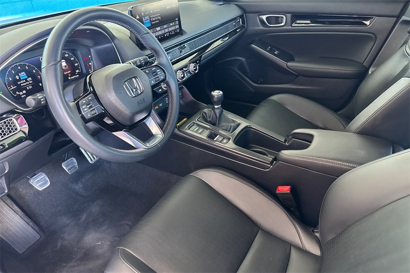 Honda Civic Hatchback Vehicle Full-screen Gallery Image 09